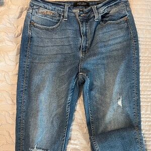 Sold! JUDY BLUE JEANS. Boyfriend fit size 11